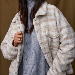 UPSTATE BEIGE TEDDY JACKET